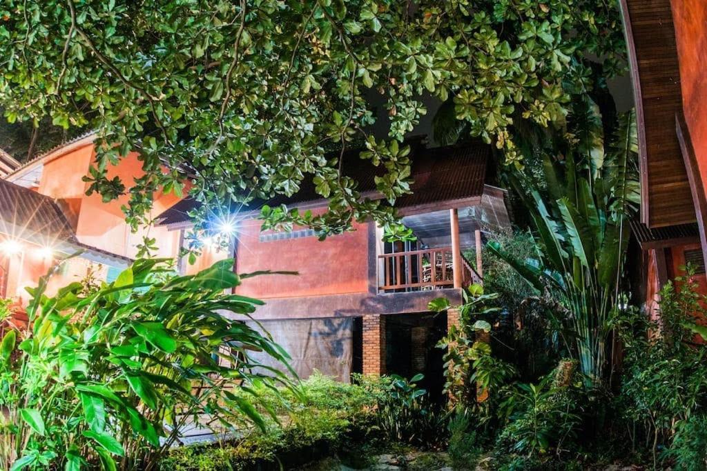 Fish House Hotel Koh Chang Buitenkant foto
